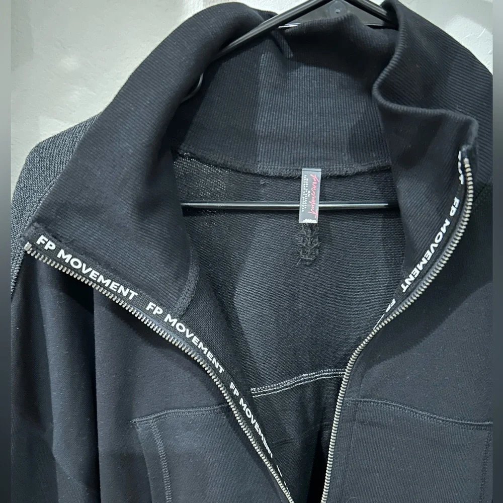 Free People Movement Jacket - Women's medium NWT - Picture 3 of 6